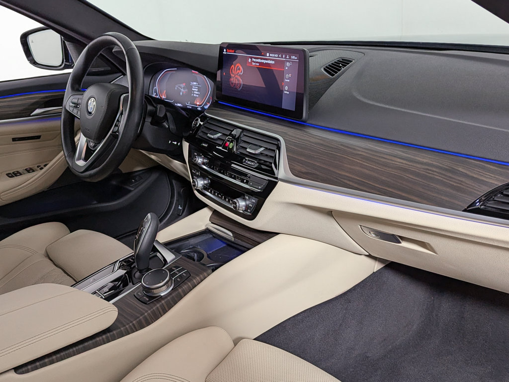 Certified 2023 BMW 530i xDrive w/ Premium Package AWD/4WD image 29