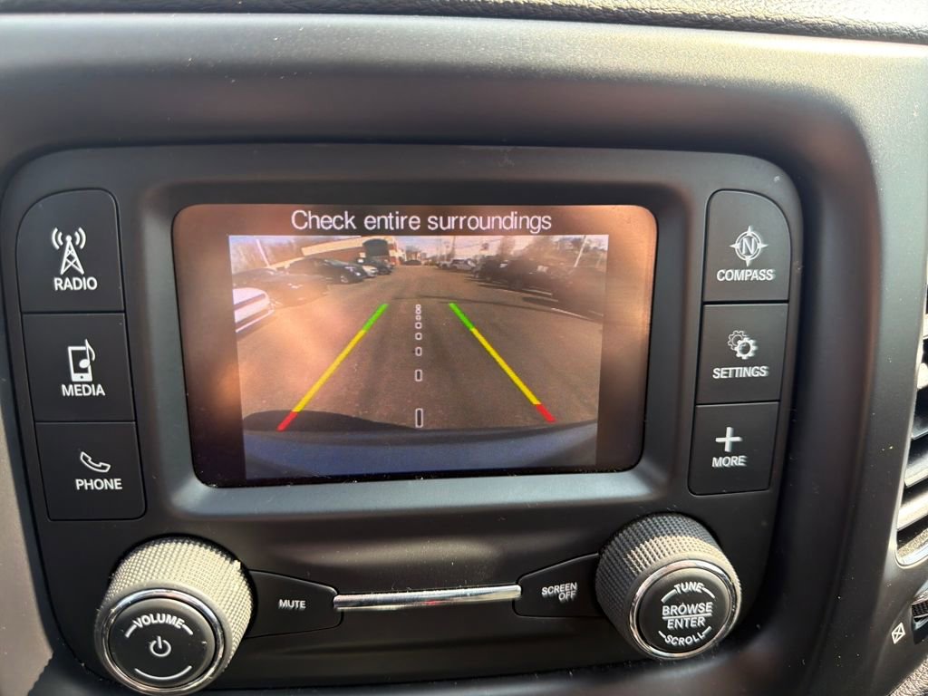 Used 2018 Jeep Compass Latitude w/ Cold Weather Group image 17