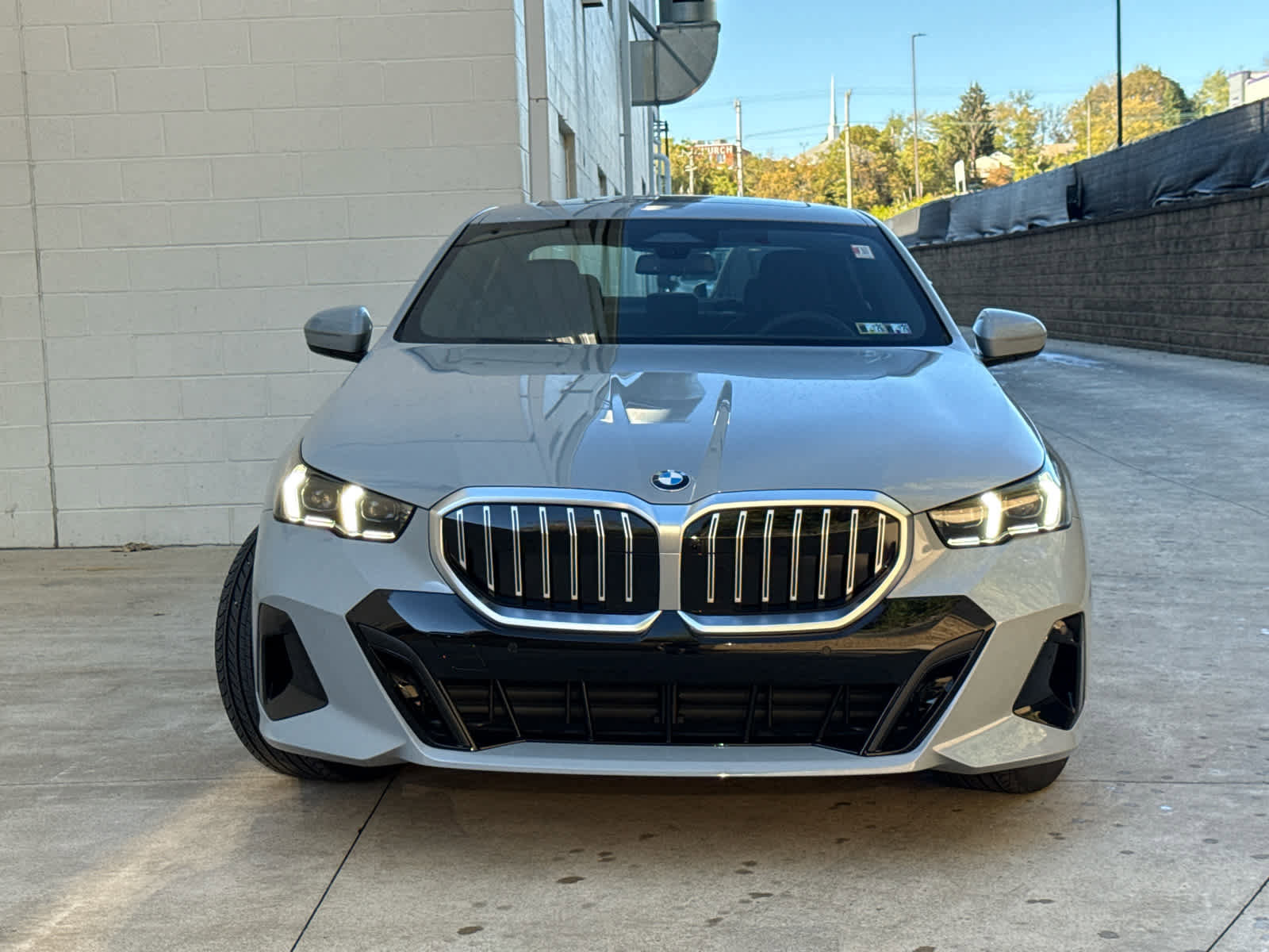 Used 2026 BMW 530i xDrive w/ M Sport Package image 2