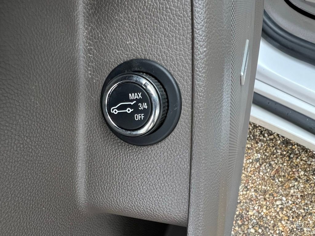 Used 2019 Chevrolet Traverse Premier w/ Driver Confidence II Package image 32