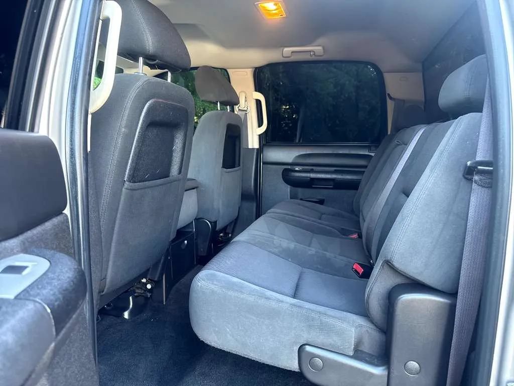 Used 2009 Chevrolet Silverado 1500 LT w/ Power Pack Plus AWD/4WD image 14