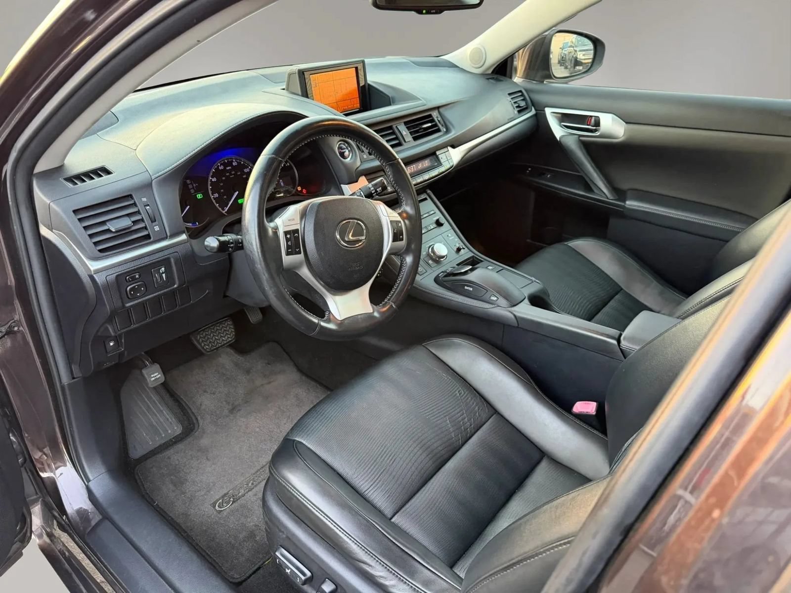 Used 2012 Lexus CT 200h Premium w/ Premium Audio Pkg FWD image 23