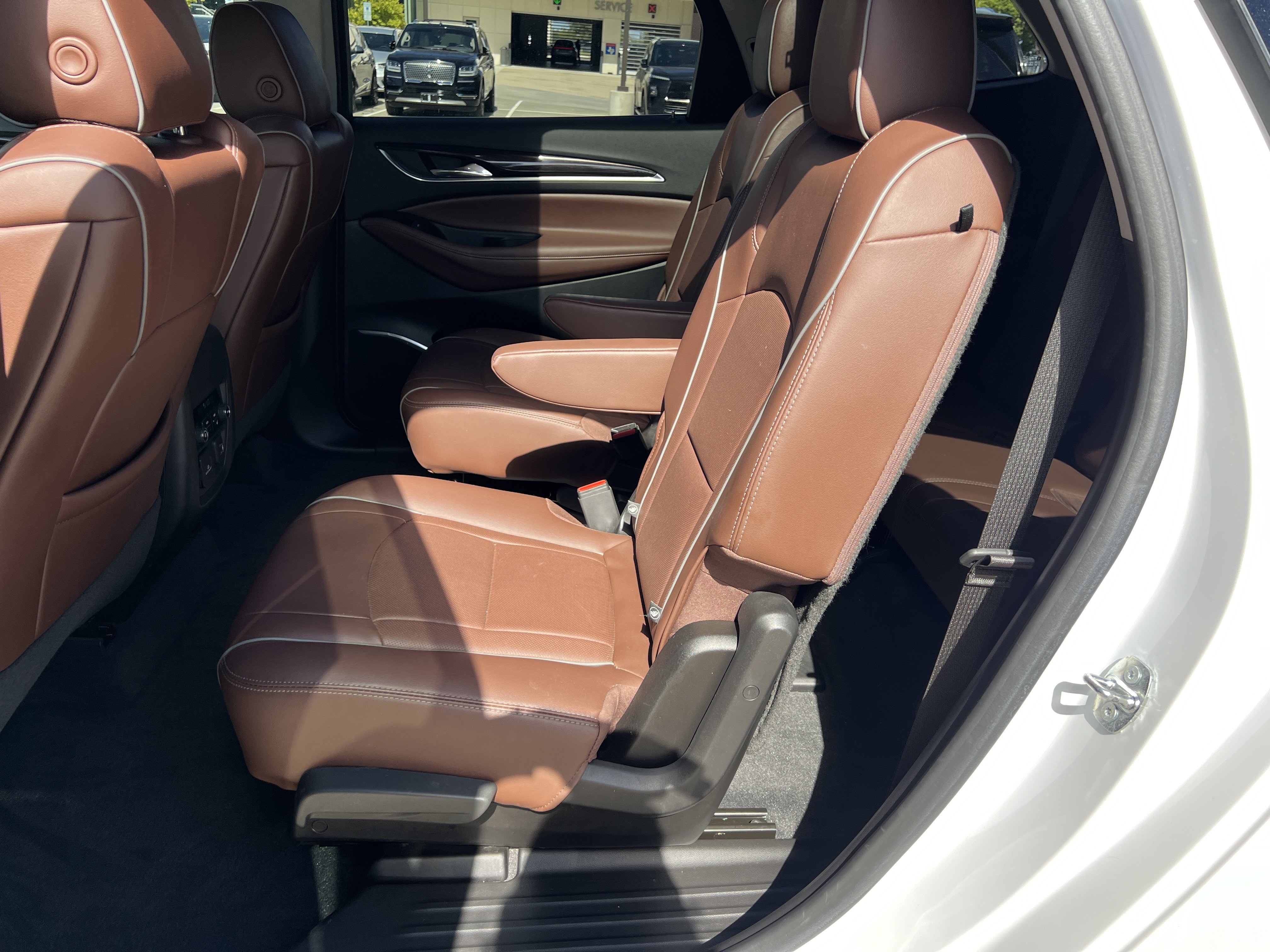 Used 2020 Buick Enclave Avenir FWD image 29