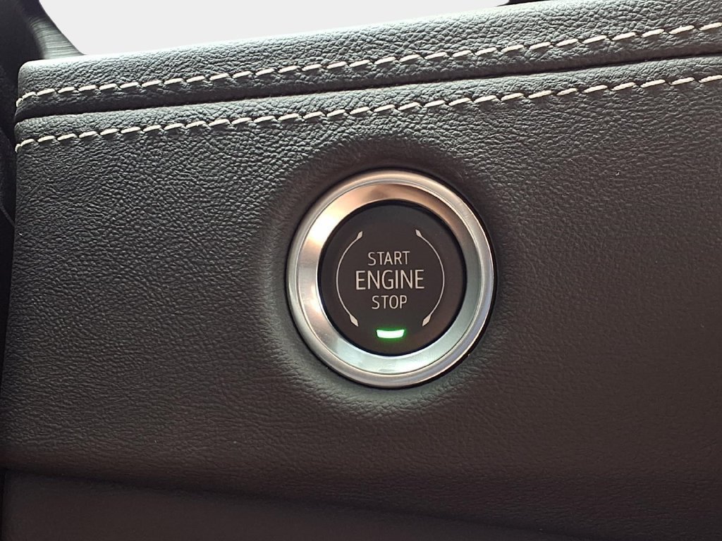 New 2026 Cadillac Escalade Sport w/ LPO, ONYX Package RWD image 19