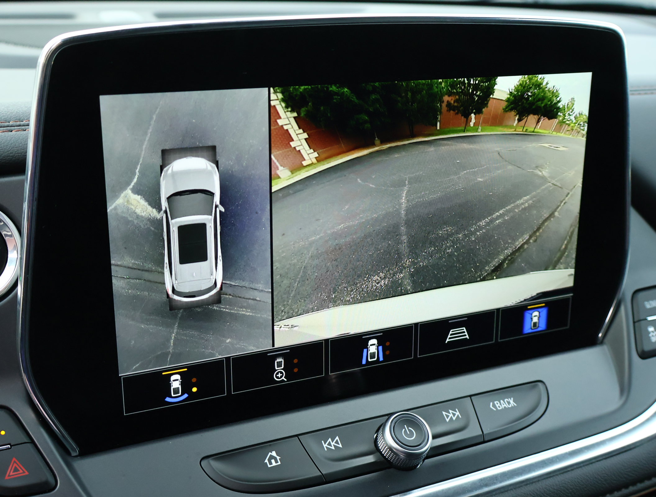 Used 2024 Chevrolet Blazer Premier w/ Driver Confidence II Package FWD image 23