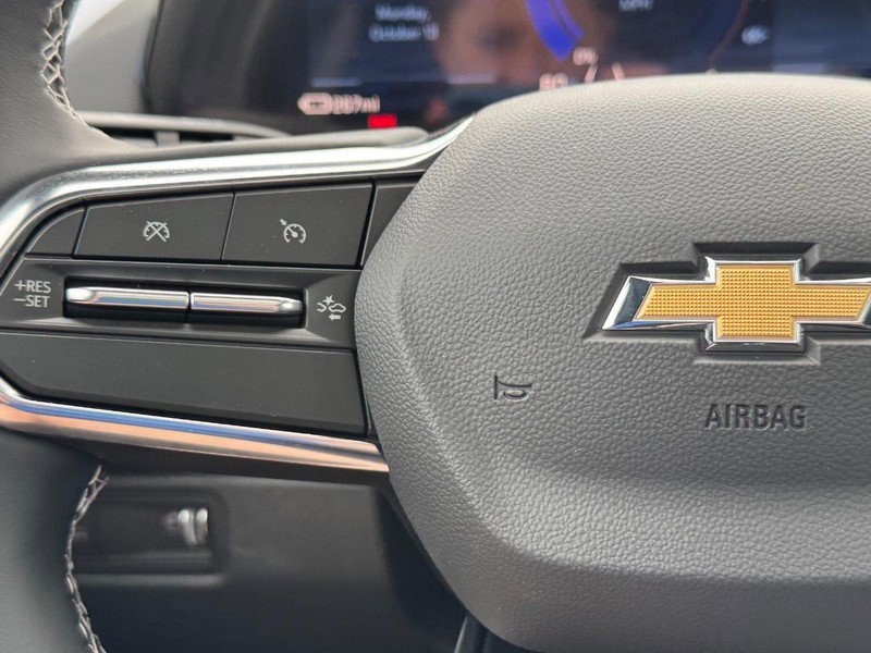 New 2026 Chevrolet Equinox EV LT image 14