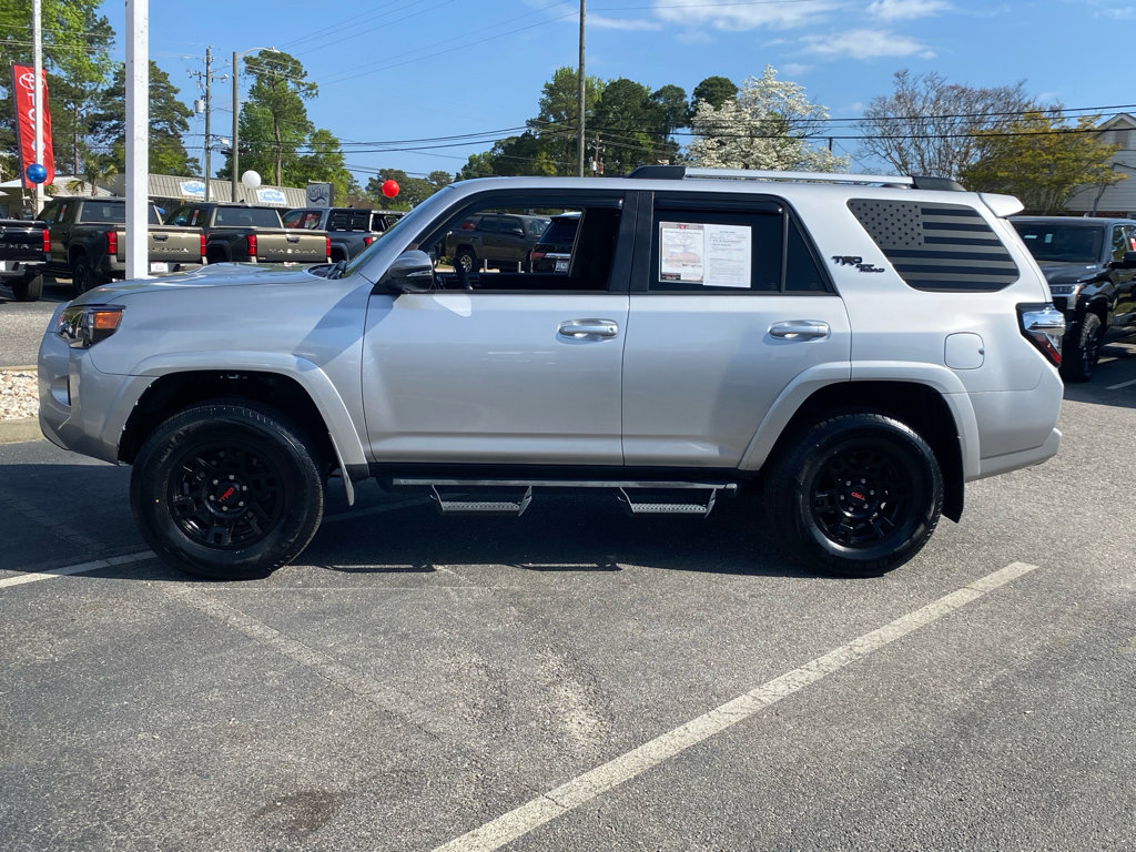 Used 2018 Toyota 4Runner TRD Off-Road Premium image 3