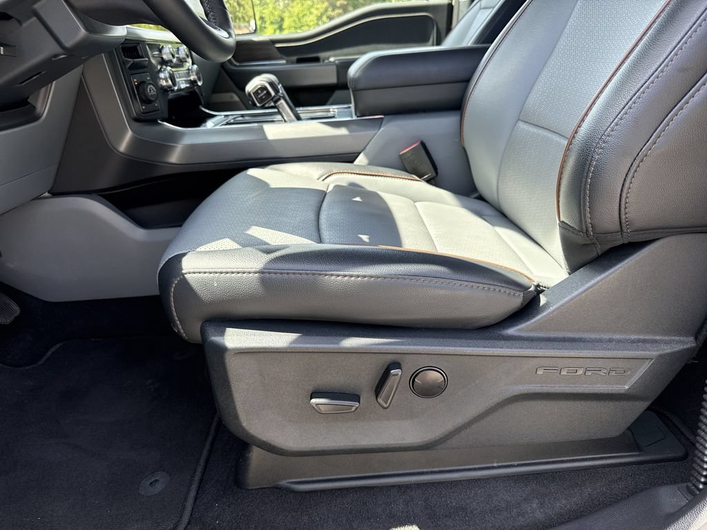 Used 2025 Ford F150 Lariat w/ Equipment Group 501A Mid AWD/4WD image 9