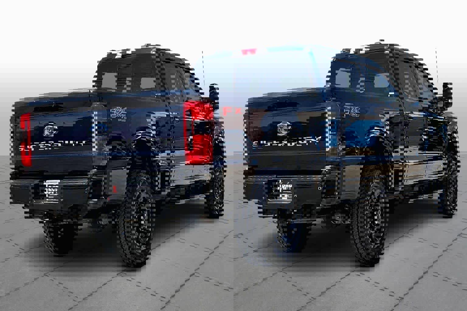 Used 2024 Ford F250 Lariat w/ Sport Appearance Package image 12