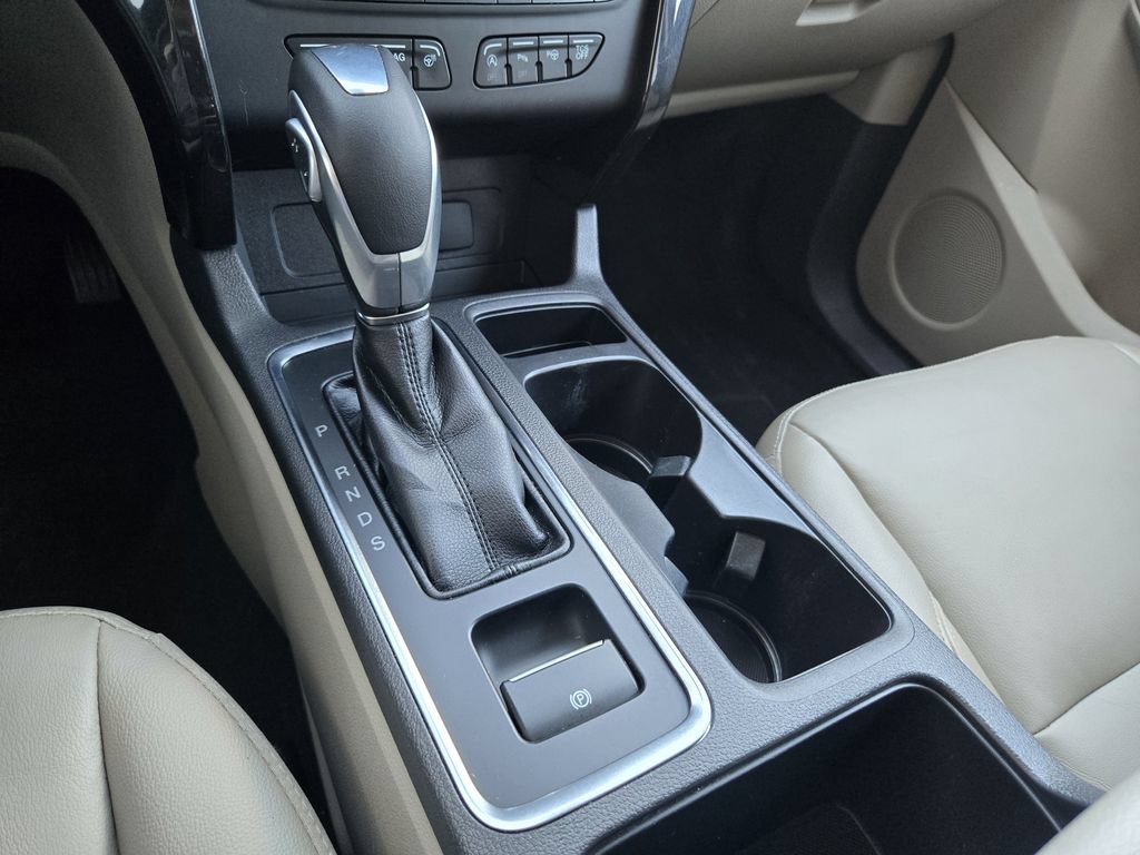 Used 2019 Ford Escape Titanium FWD image 17
