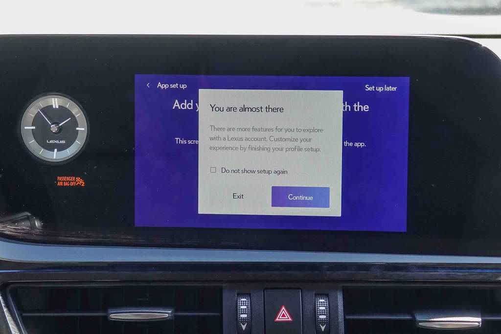Used 2025 Lexus ES 300h w/ Premium Package FWD image 13