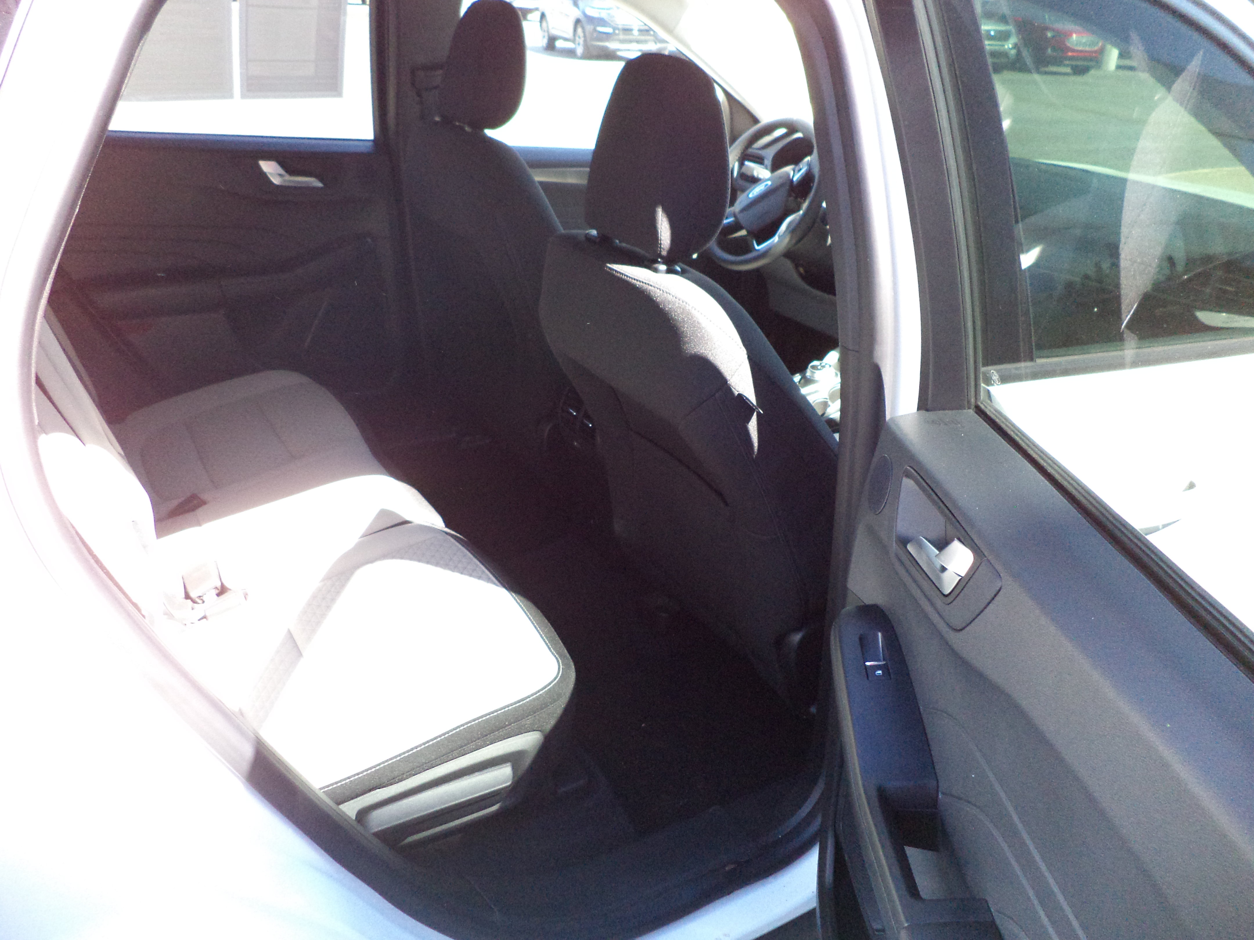 Used 2023 Ford Escape Active w/ Tech Pack #2 AWD/4WD image 7