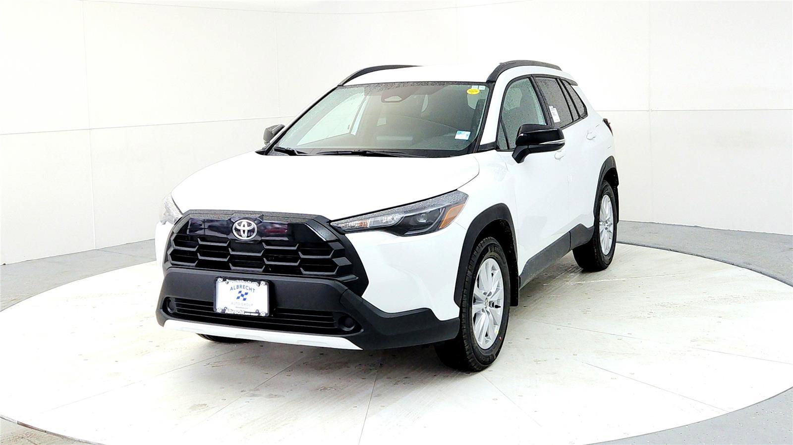 New 2026 Toyota Corolla Cross LE image 2