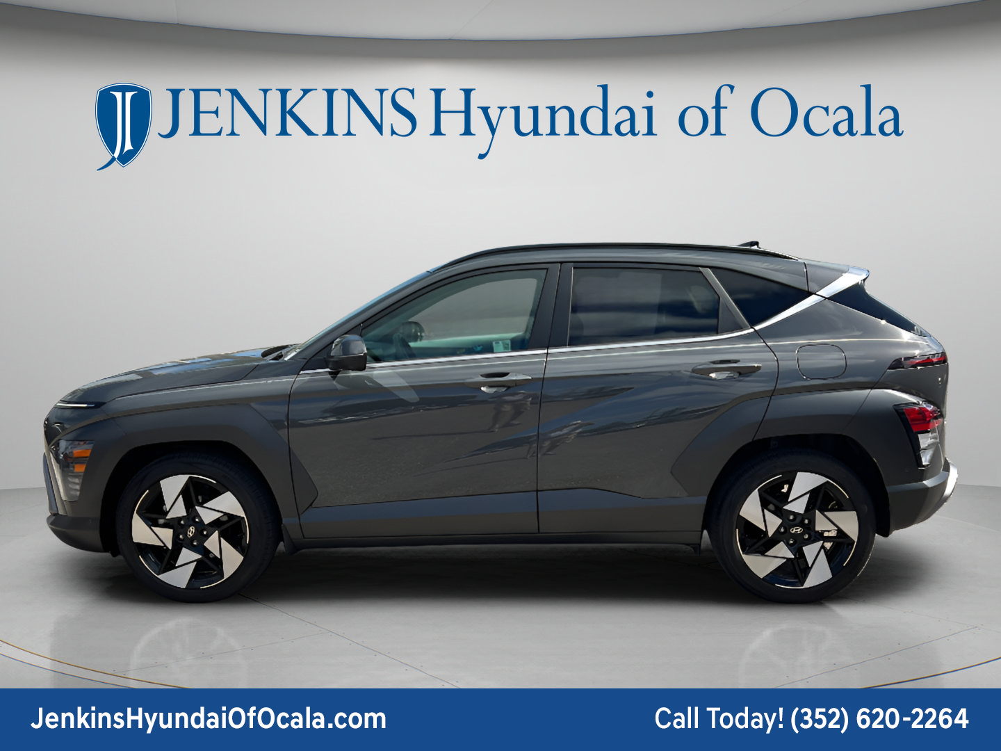Certified 2025 Hyundai Kona Limited FWD image 6