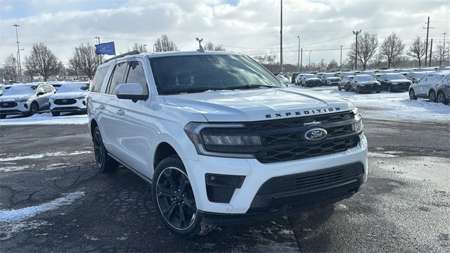 Certified 2022 Ford Expedition Max Limited image 2