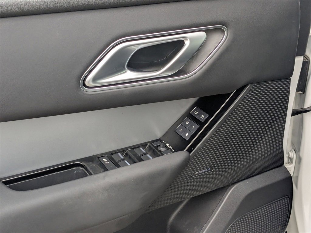 Used 2024 Land Rover Range Rover Velar S image 13