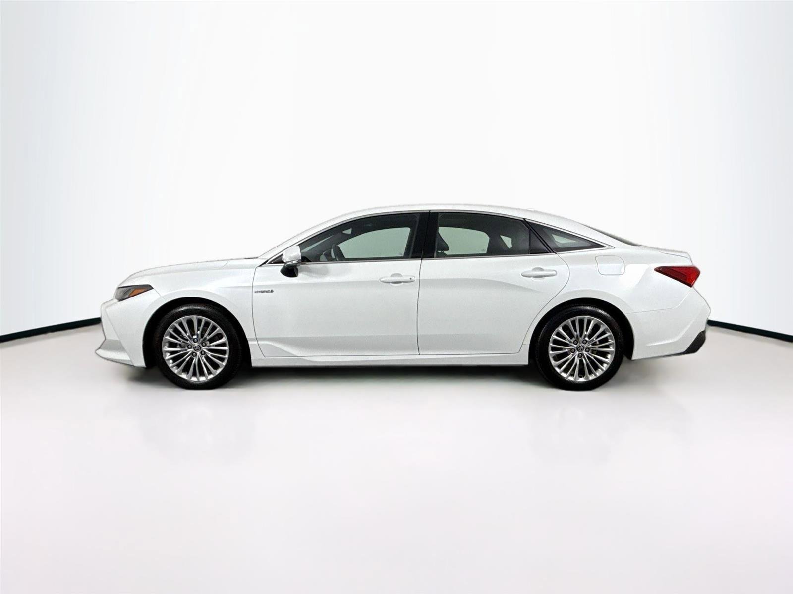 Certified 2021 Toyota Avalon Limited w/ Advanced Safety Package FWD image 21