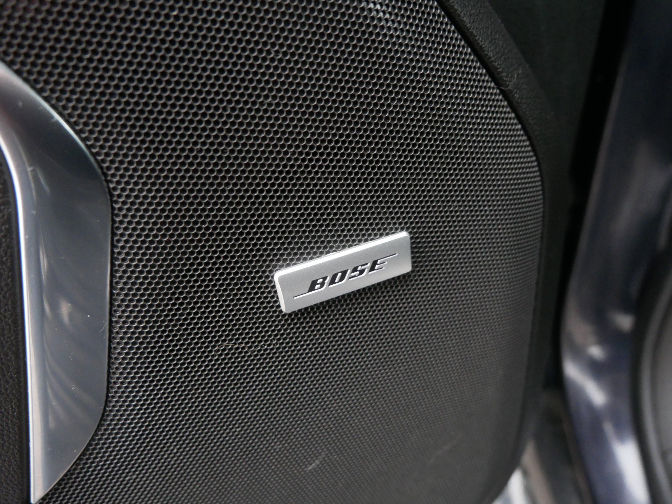 Used 2023 Chevrolet Suburban RST image 23