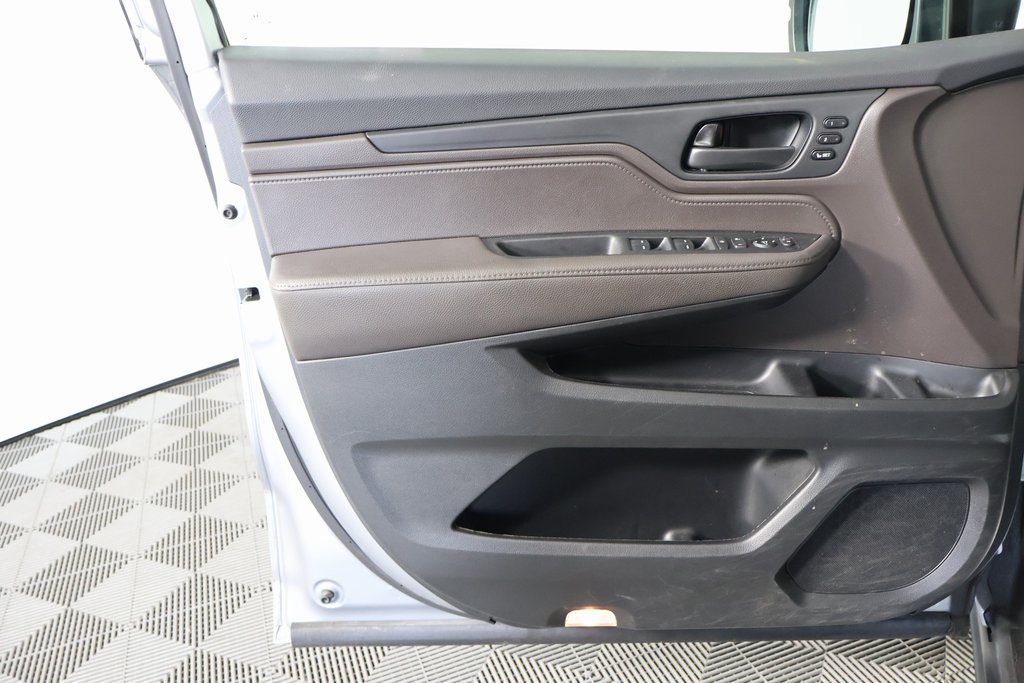 Used 2024 Honda Odyssey EX-L image 13