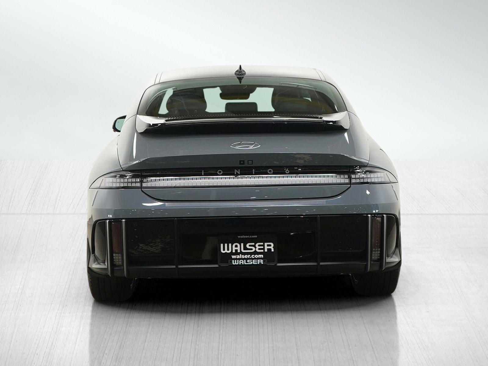 Used 2023 Hyundai Ioniq 6 Limited image 4