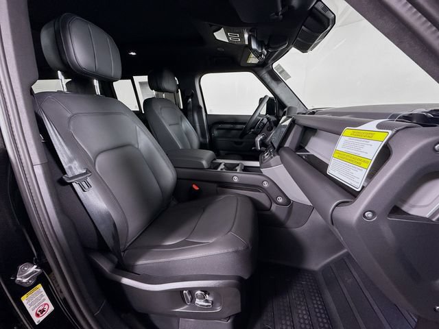 New 2026 Land Rover Defender 130 V8 AWD/4WD image 30