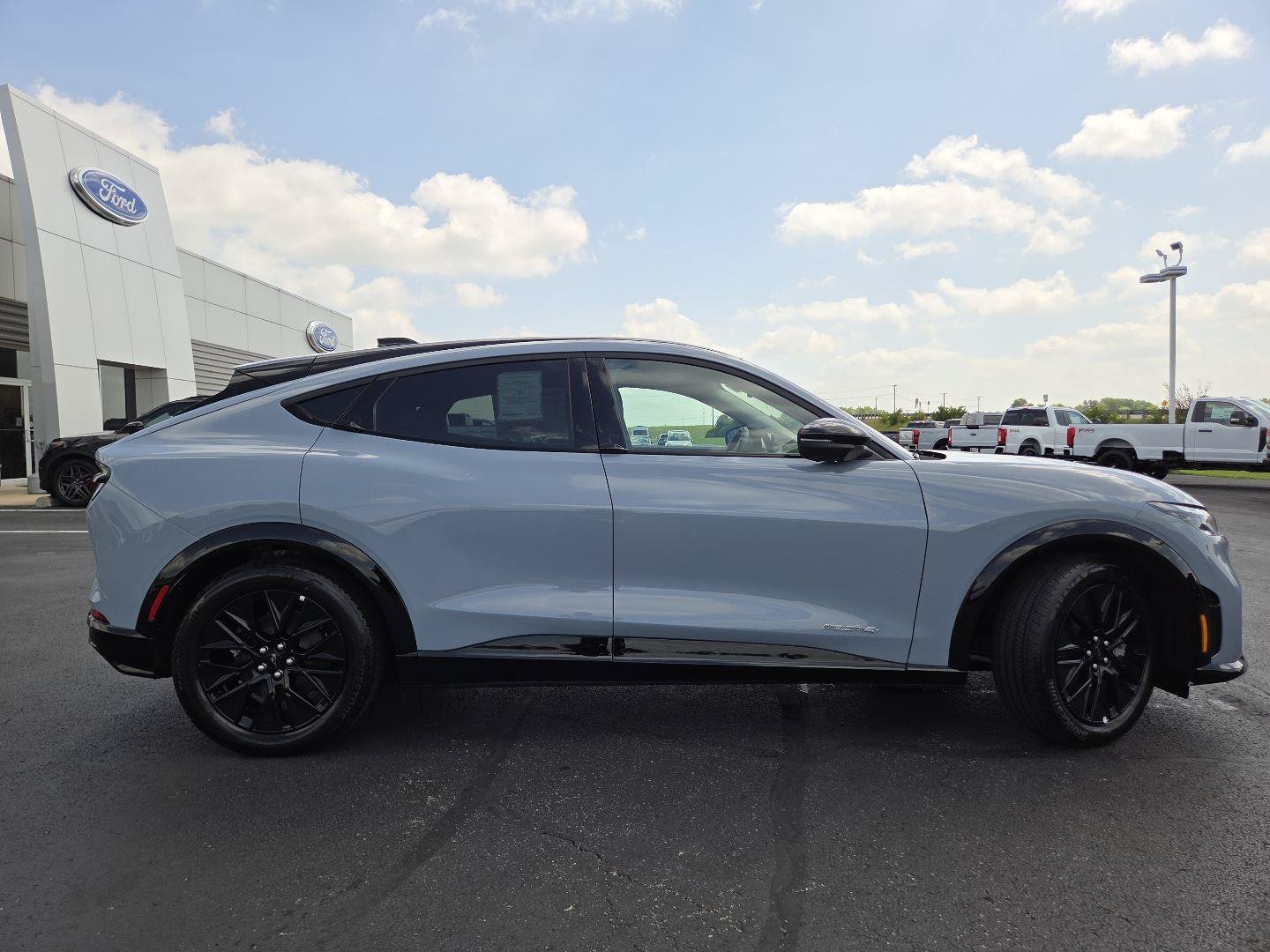 New 2026 Ford Mustang Mach-E Premium w/ Sport Appearance Package AWD/4WD image 21