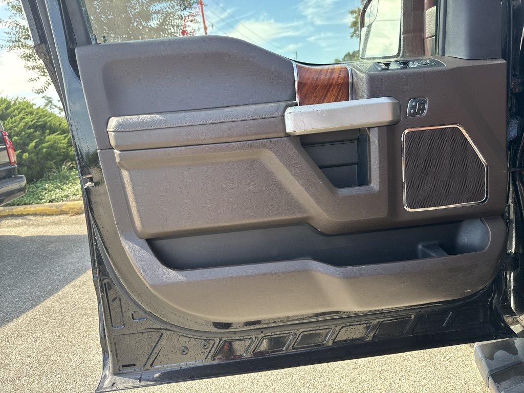 Used 2019 Ford F150 King Ranch w/ Trailer Tow Package AWD/4WD image 11