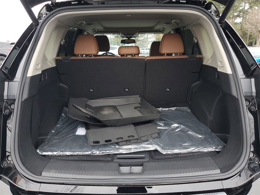 Used 2026 Nissan Rogue Platinum w/ Platinum Premium Package image 10