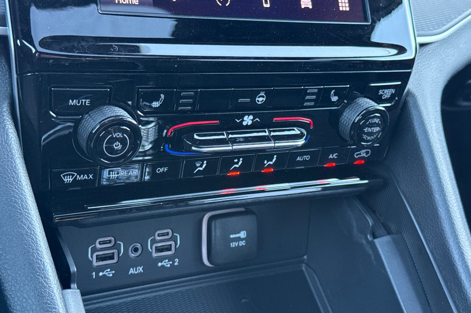 New 2025 Jeep Grand Cherokee L Altitude image 18