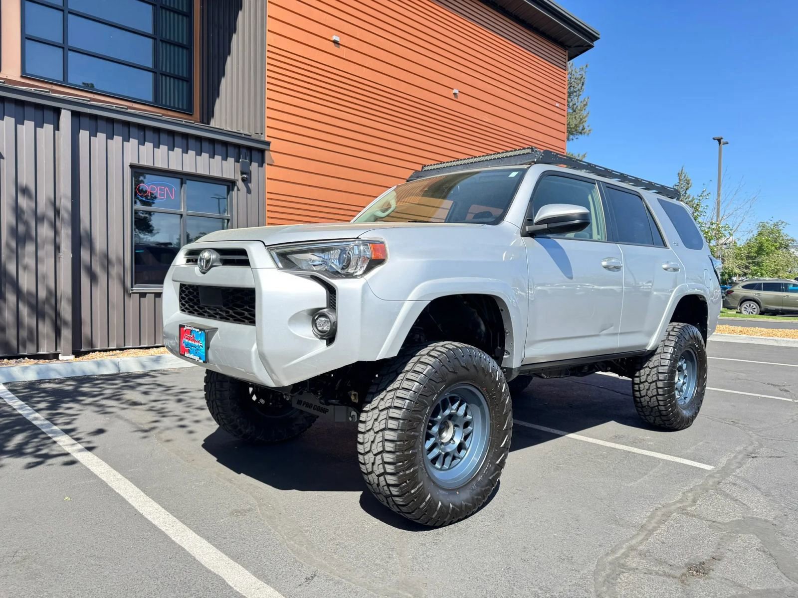 Used 2021 Toyota 4Runner SR5 AWD/4WD image 1