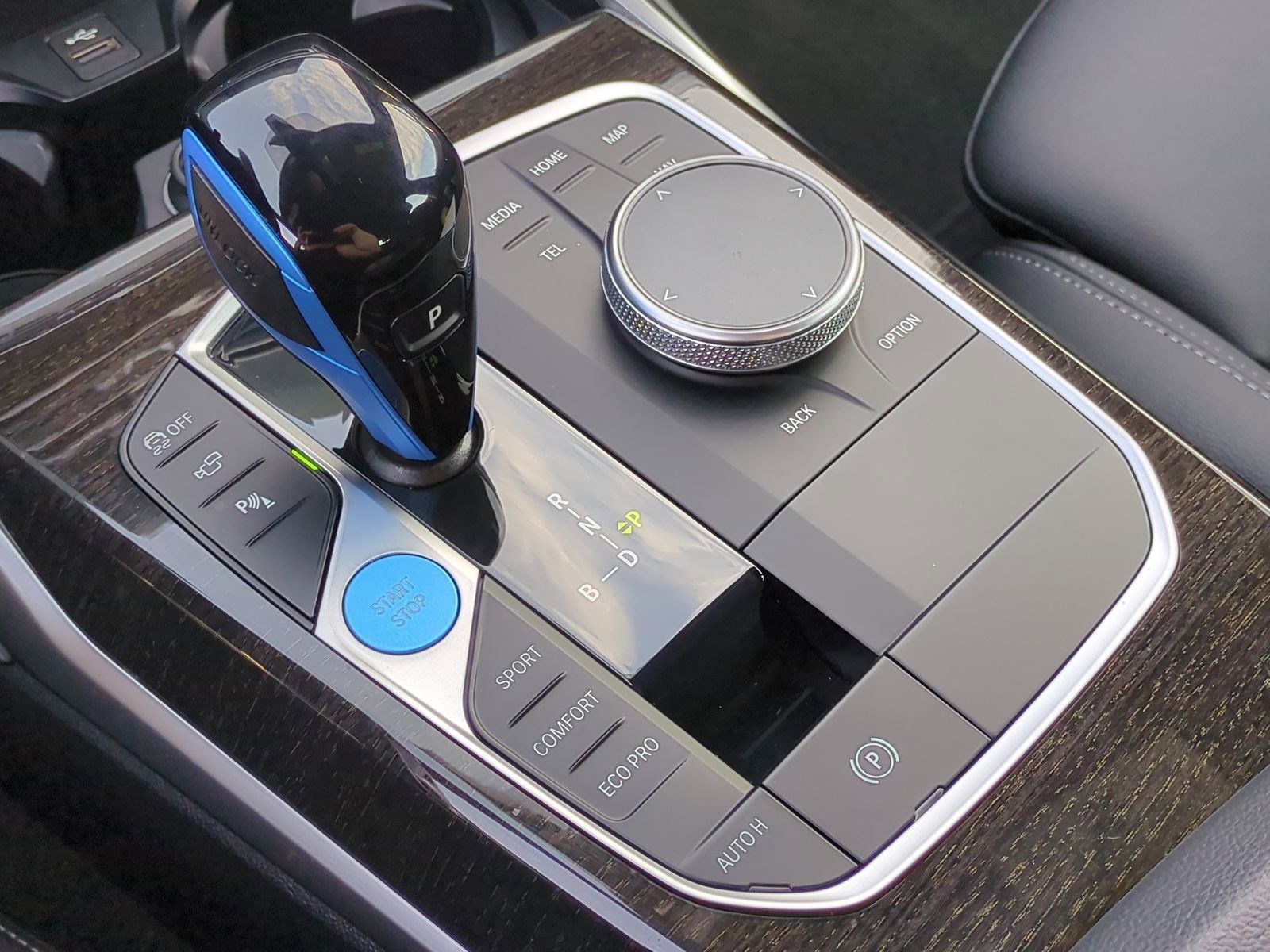 Certified 2023 BMW i4 eDrive35 w/ Premium Package image 26