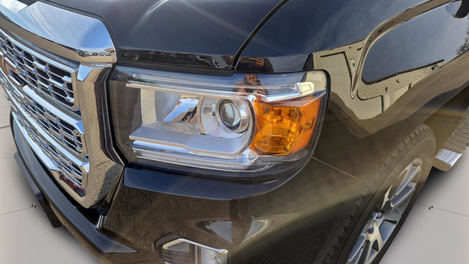 Used 2022 GMC Canyon Denali image 11