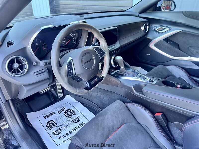 Used 2023 Chevrolet Camaro ZL1 RWD image 15