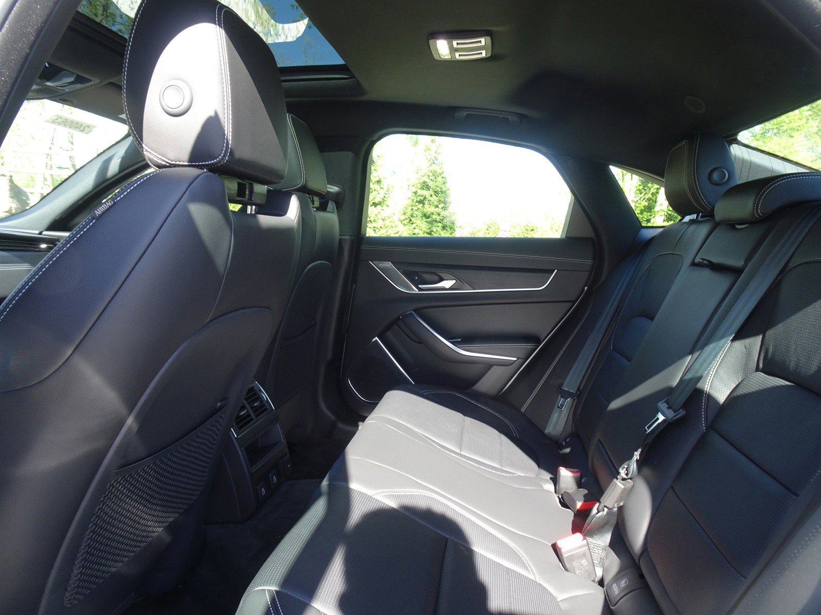 New 2024 Jaguar XF R-Dynamic SE image 21