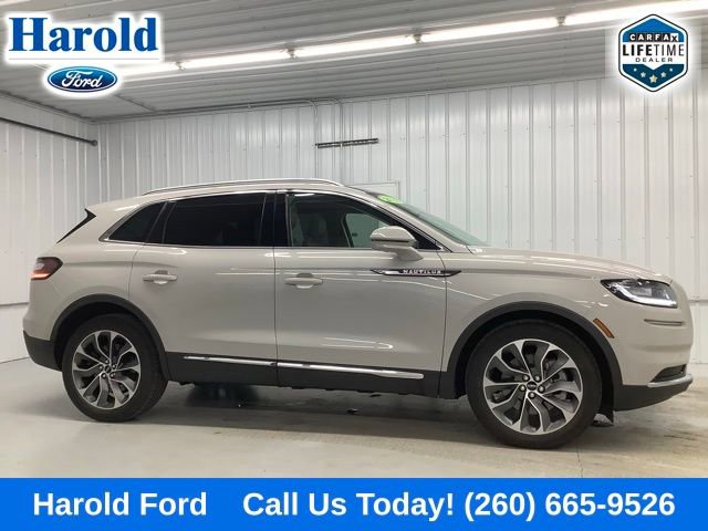 Used 2022 Lincoln Nautilus Reserve w/ Cargo Utility Package AWD/4WD image 7