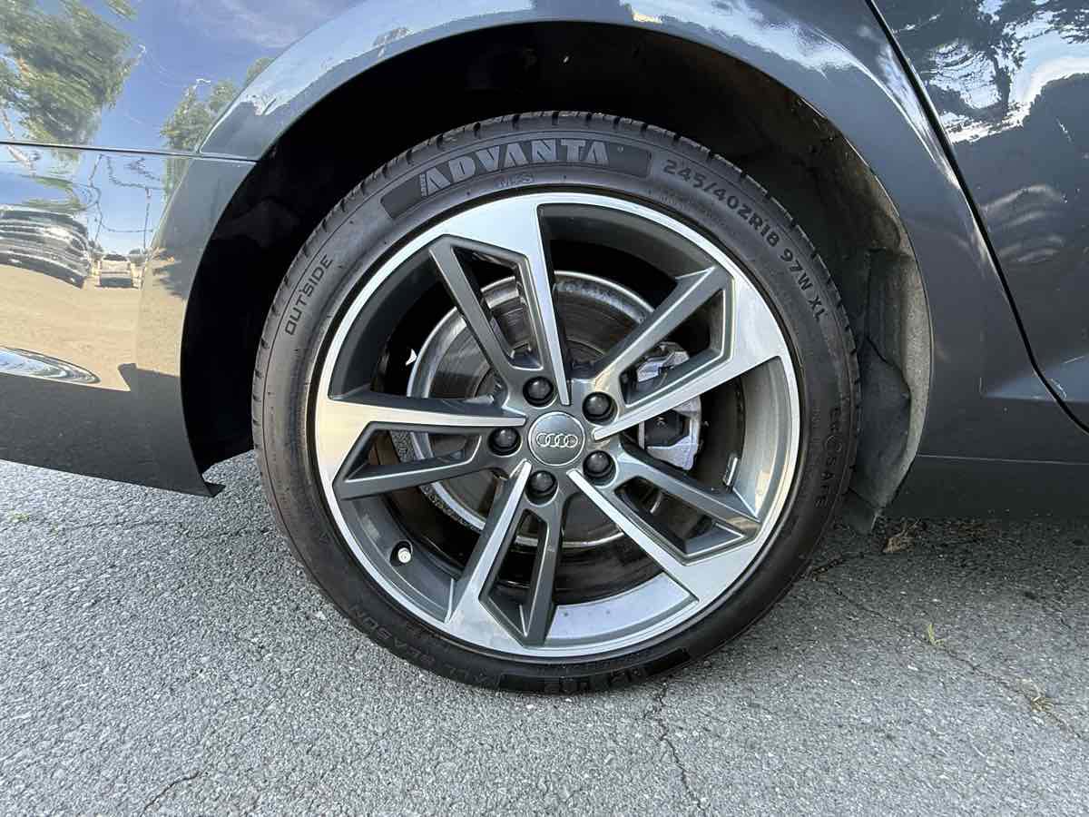 Used 2019 Audi A4 2.0T Premium FWD image 34