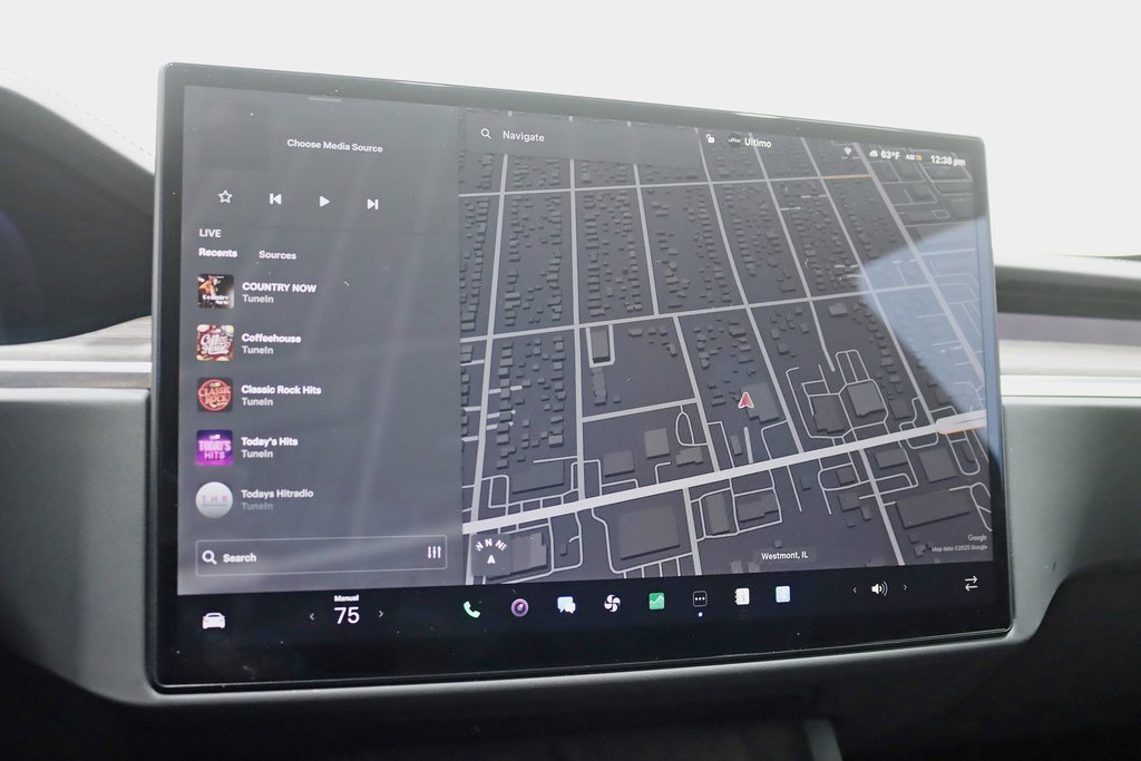 Used 2023 Tesla Model S Standard Range image 16