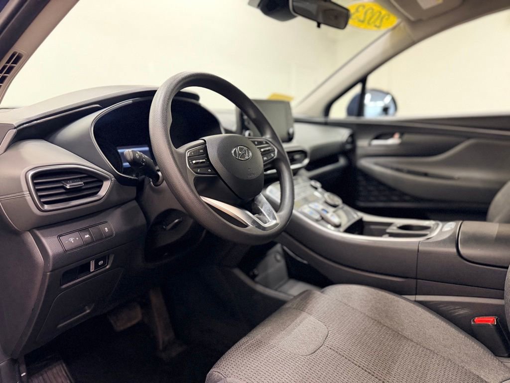 Used 2023 Hyundai Santa Fe SE AWD/4WD image 12