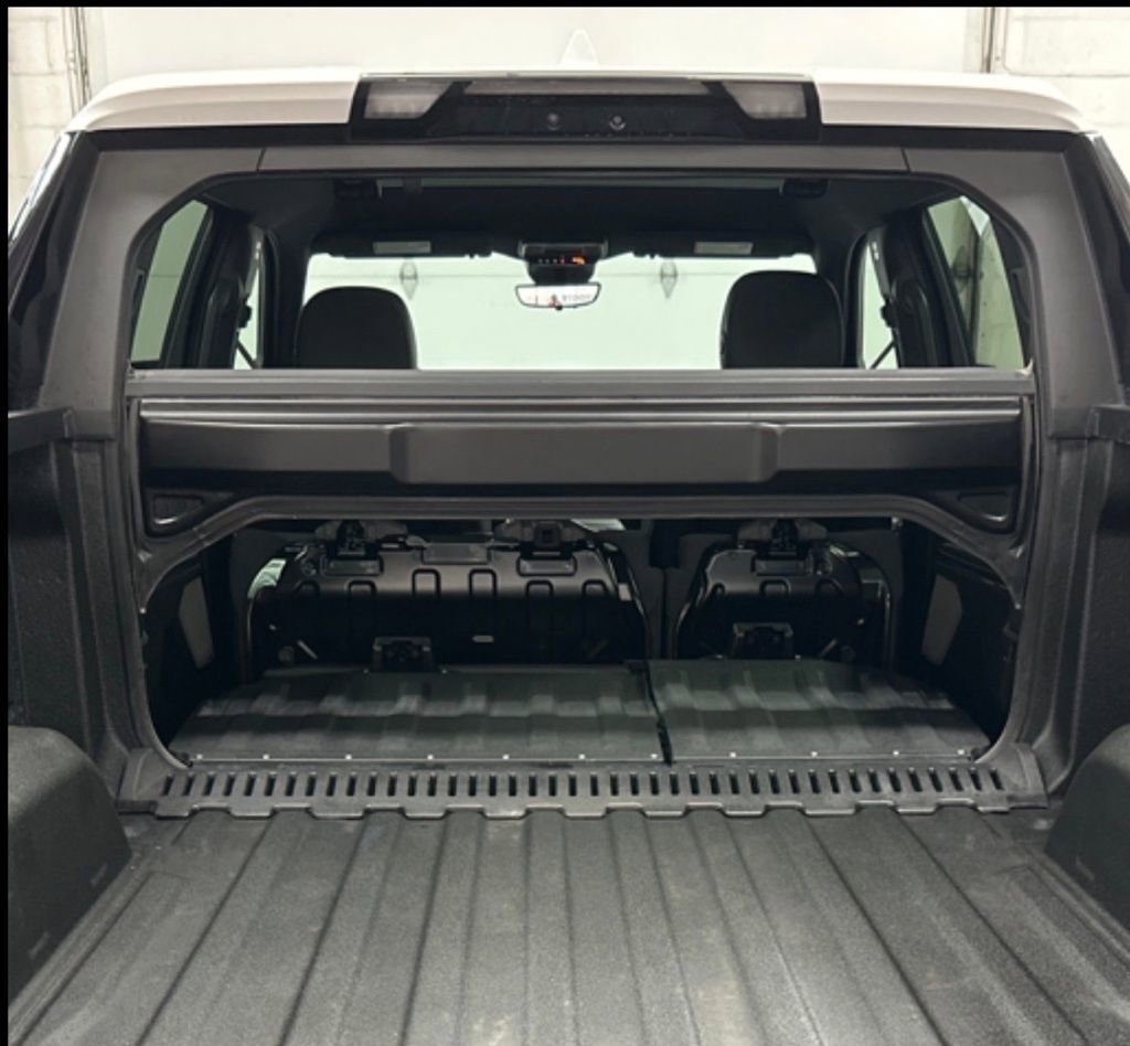 Used 2025 GMC Sierra EV Denali AWD/4WD image 13