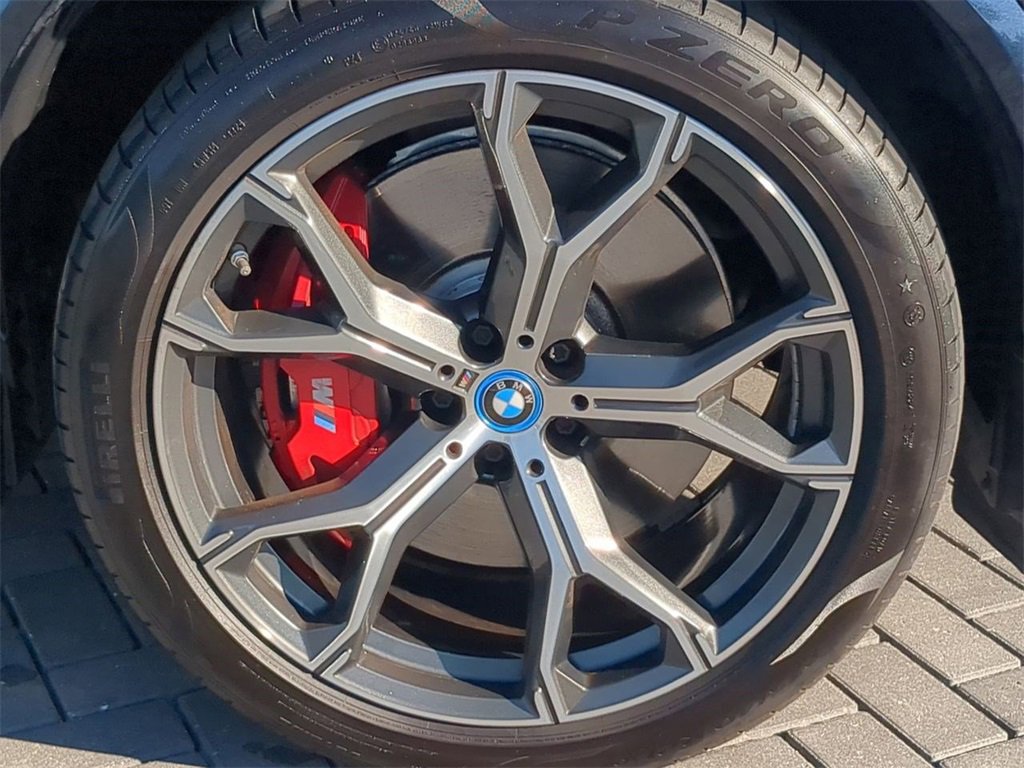 Certified 2024 BMW X5 xDrive50e w/ Executive Package image 12