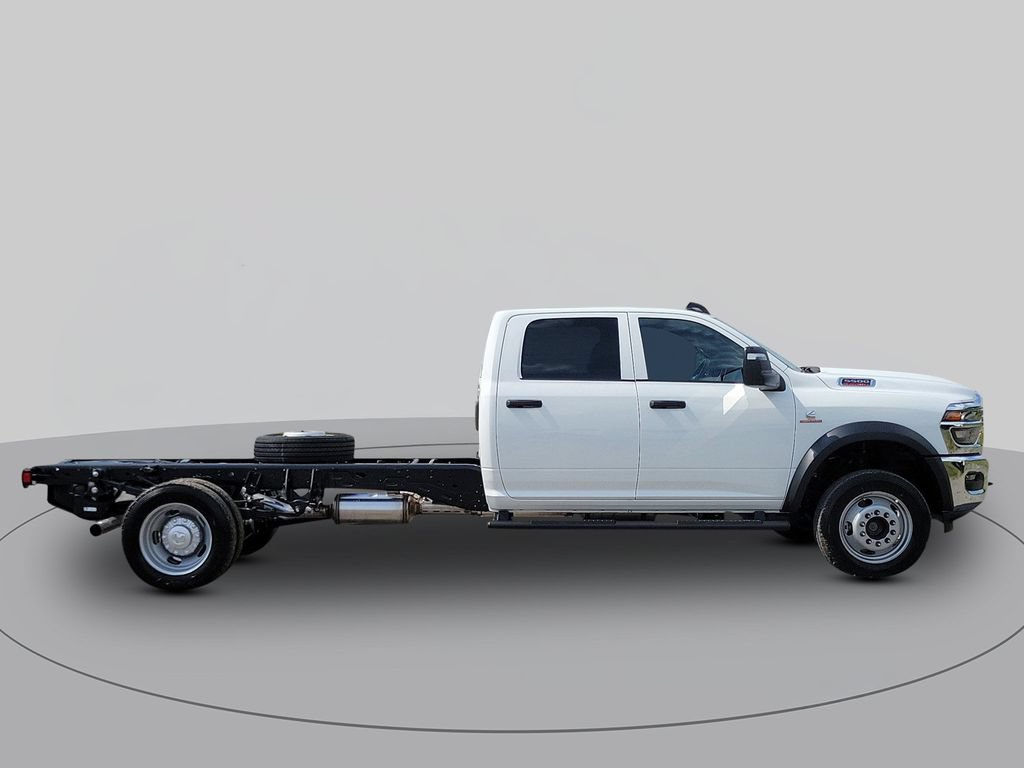 New 2026 RAM 5500 Tradesman AWD/4WD image 2