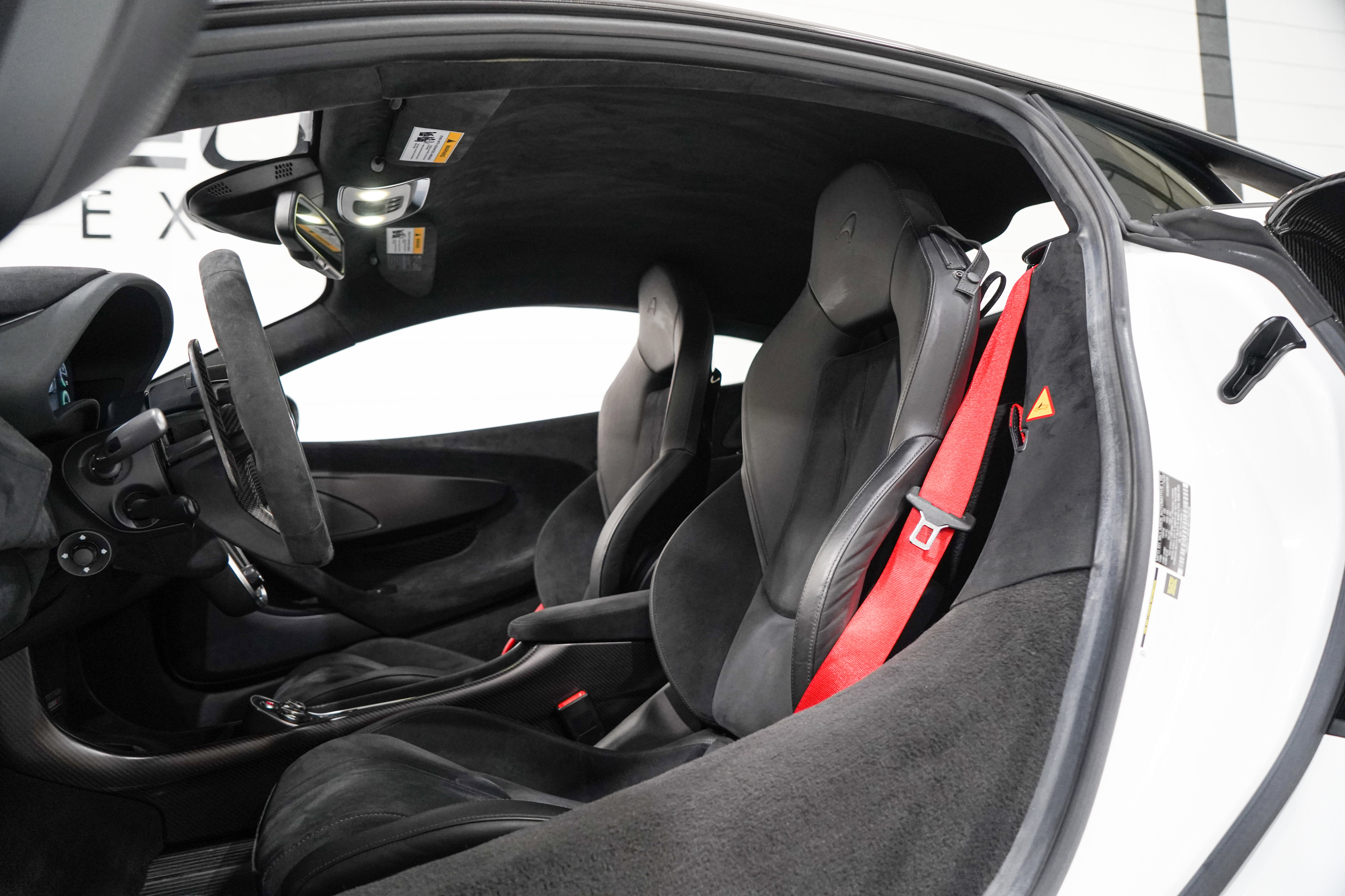Used 2019 McLaren 600LT RWD image 9