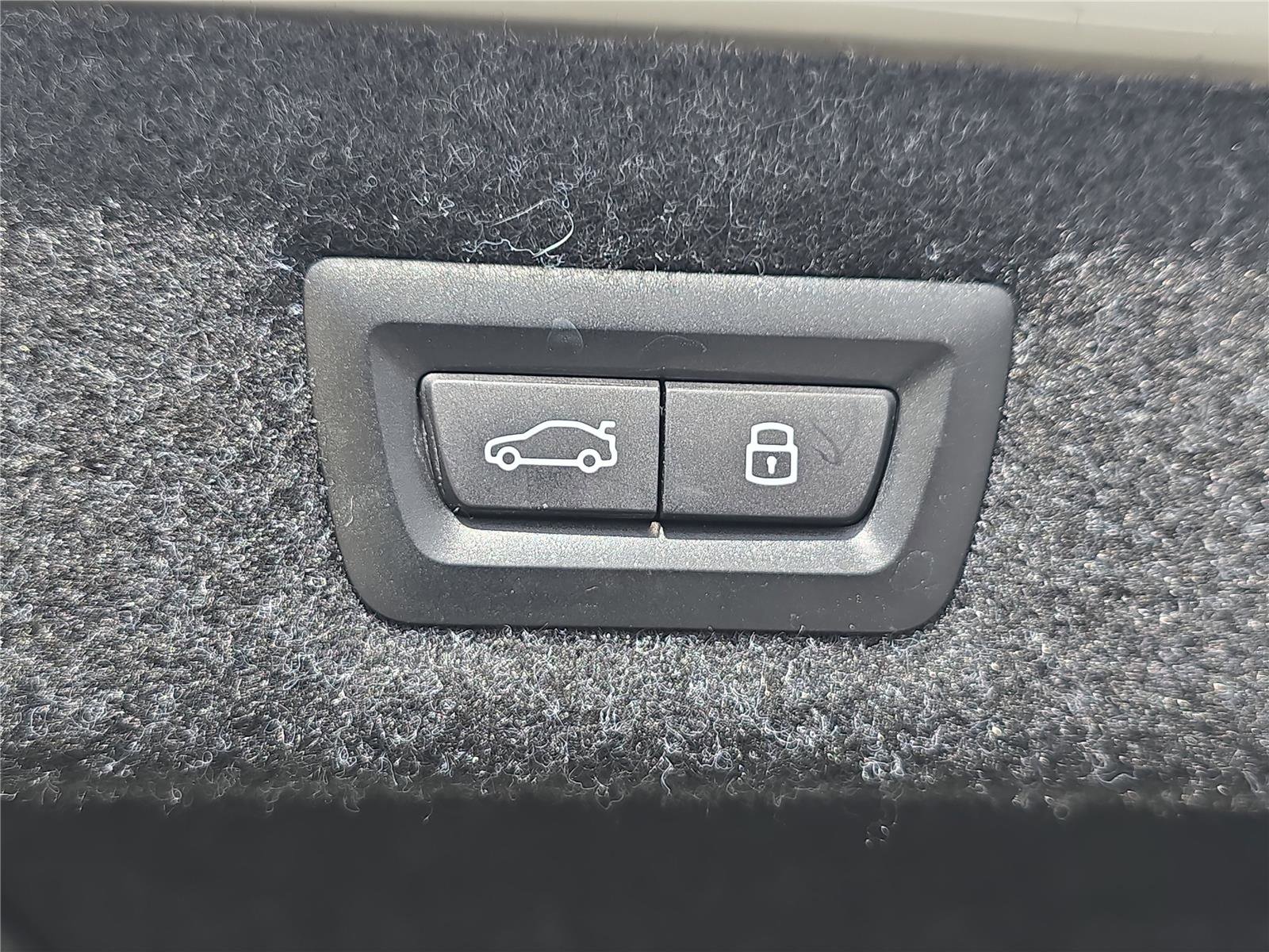 Certified 2023 BMW 540i xDrive w/ M Sport Package image 10