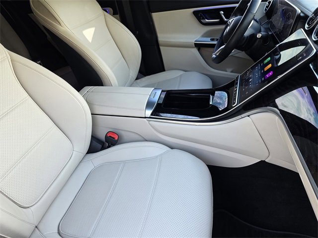 Used 2025 Mercedes-Benz GLC 300 GLC 300 image 12