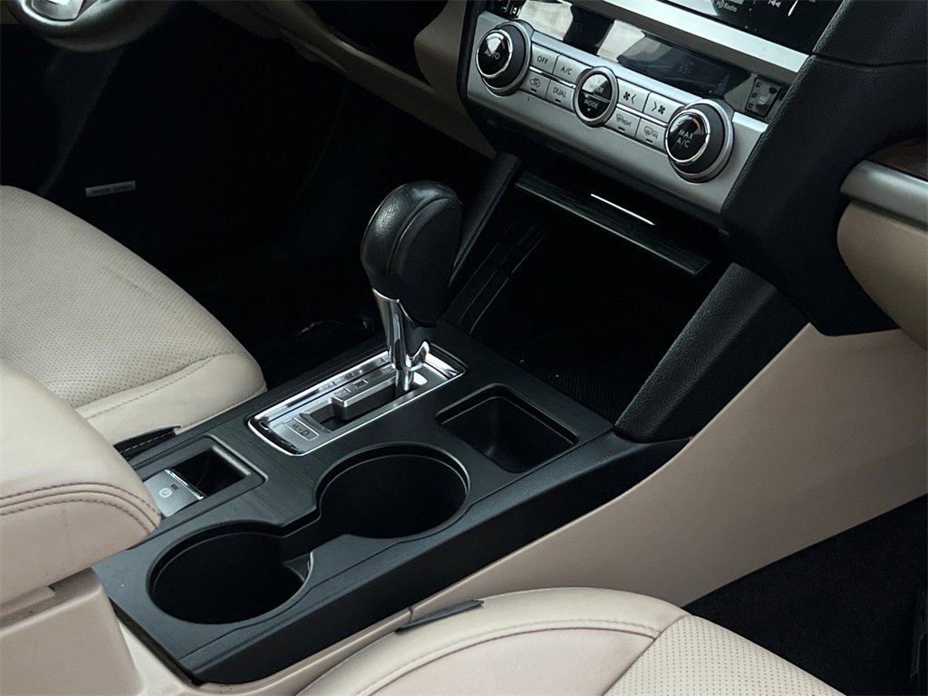 Used 2015 Subaru Outback 3.6R Limited image 10