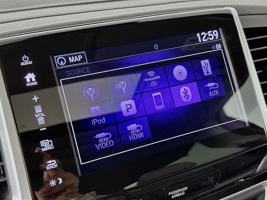 Used 2018 Honda Pilot Touring image 16