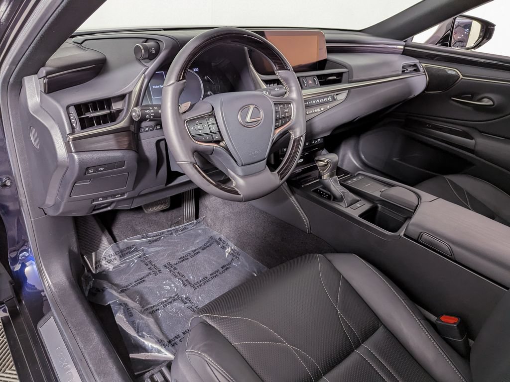 Used 2019 Lexus ES 350 Ultra Luxury w/ Accessory Package FWD image 15