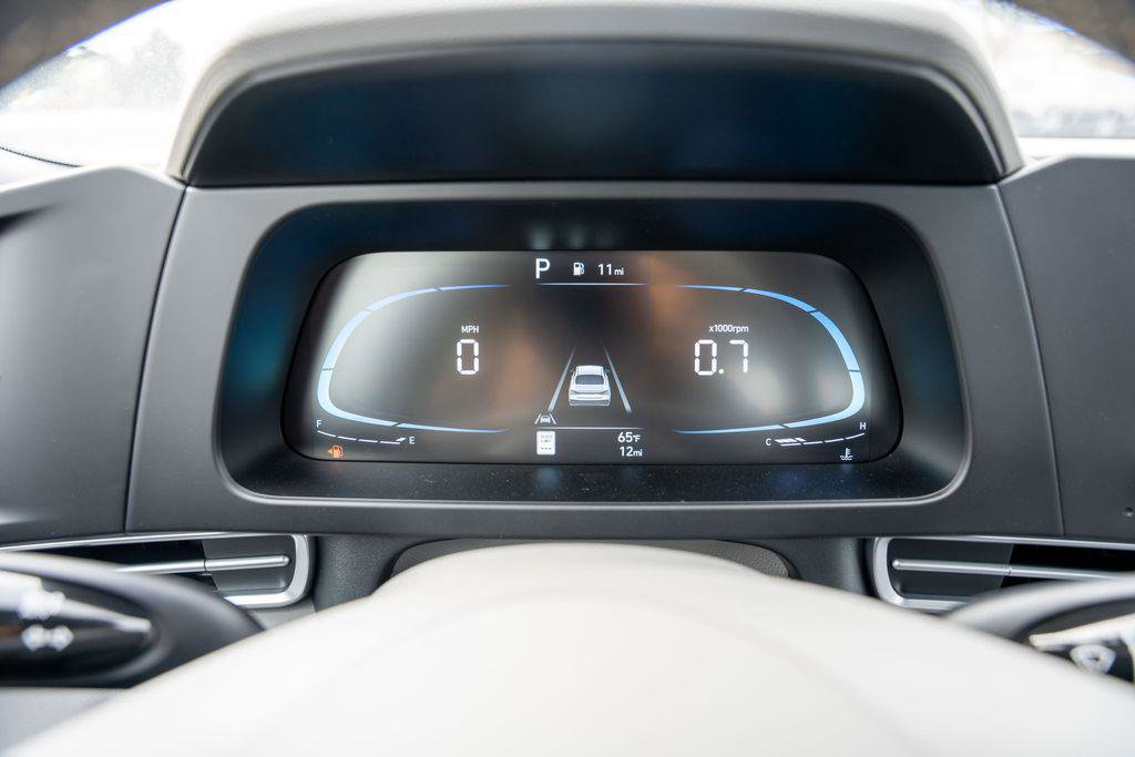 New 2025 Hyundai Elantra Sport image 23