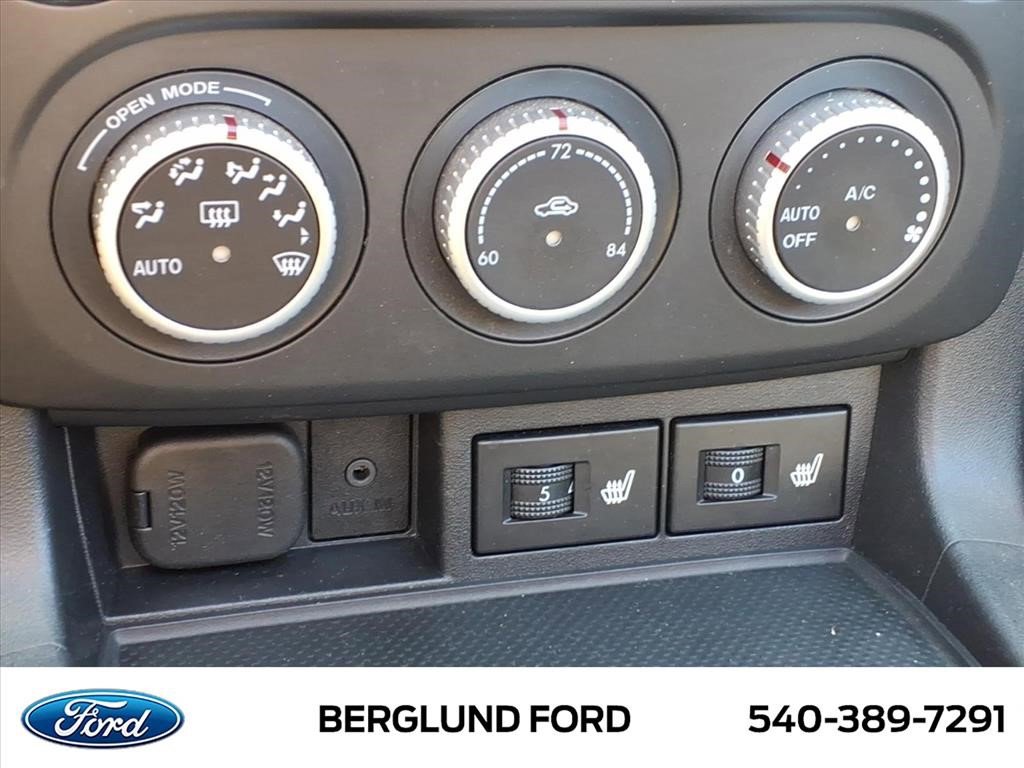 Used 2015 MAZDA MX-5 Miata Grand Touring RWD image 19