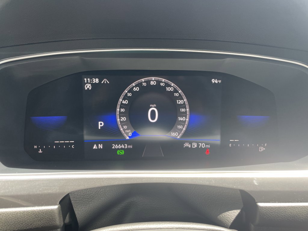 Used 2023 Volkswagen Tiguan SE R-Line image 31